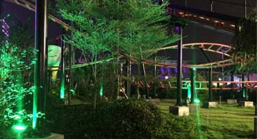 空中游樂場亮化 LED泛光燈一燈多用，效果恰到好處!