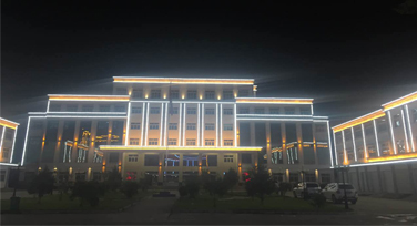 既想做樓宇亮化又想省電 這個?？碙ED洗墻燈廠家怎么破
