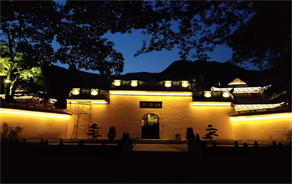 線條燈廠家告訴你夜景亮化工程如何配燈？